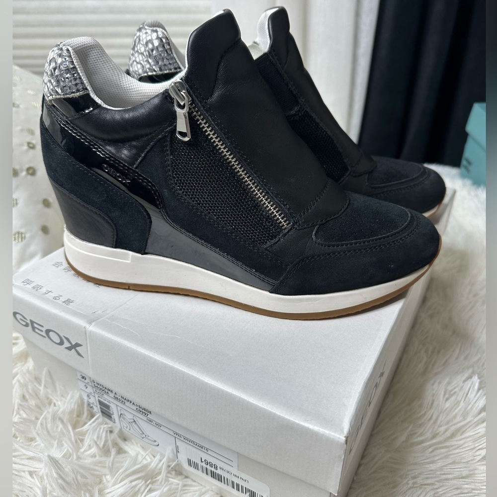 GEOX Nydame wedge sneaker size 9